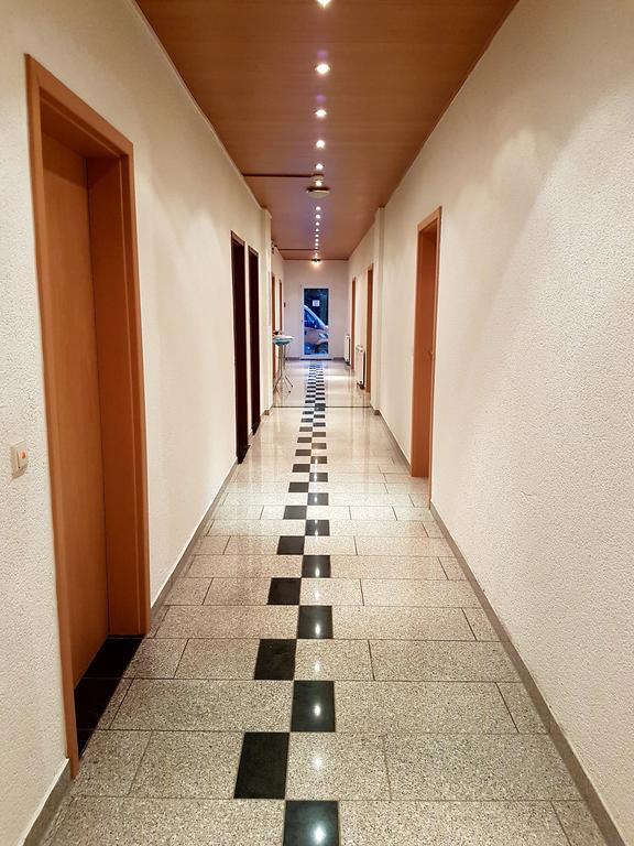 Hotel Atlantis Ramstein-Miesenbach Esterno foto